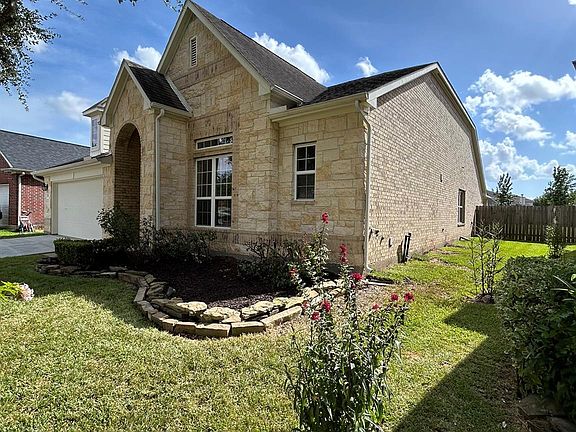 2nd image of 8814 Sunrise Terrace Ln