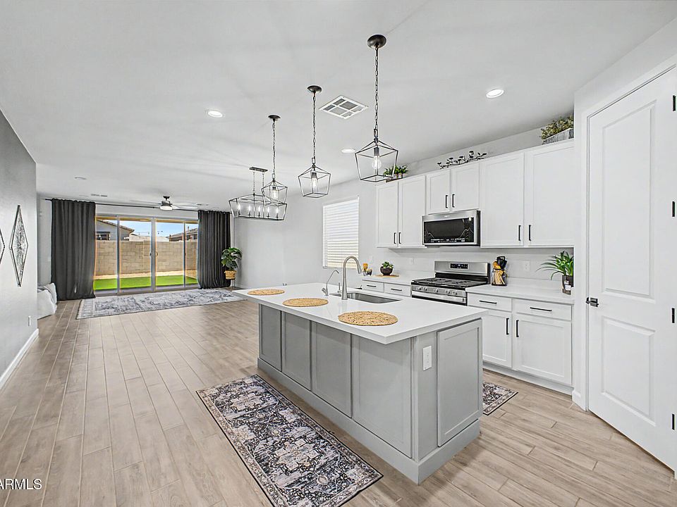 1st image of 11236 E UPTON Avenue