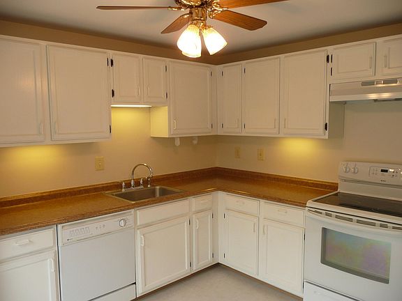 2nd image of 3042 Silent Valley Dr