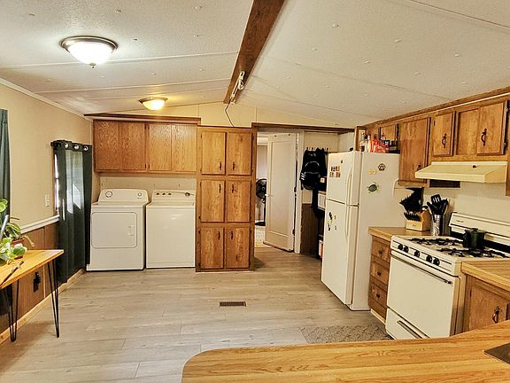 5th image of 466 S Dowling St
