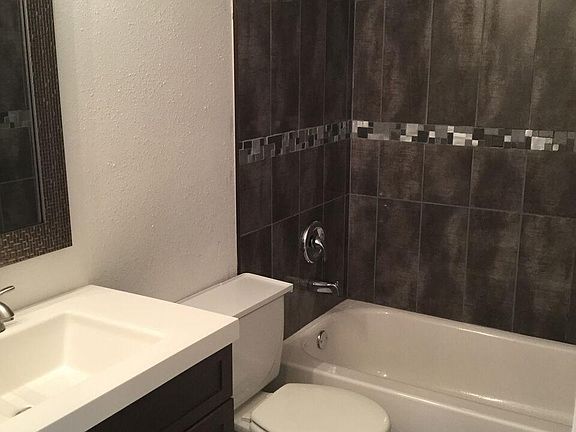 4th image of 108 Pompano Dr SE APT A