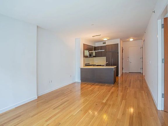 4th image of 454 W 54th St APT 5H