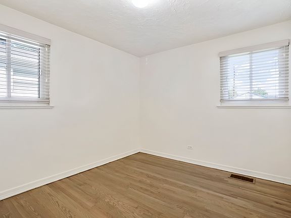 5th image of 2115 W Elk Pl