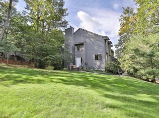 194 Conestoga Way, Glastonbury, CT 06033