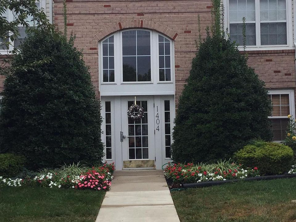 1st image of 1404 Bonnett Pl Unit 140