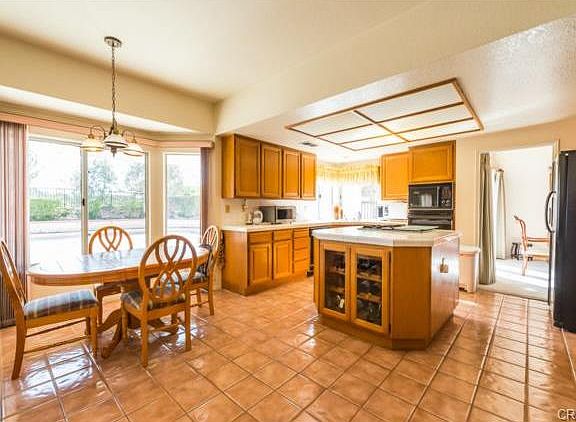 5th image of 21102 Woodglen Ct