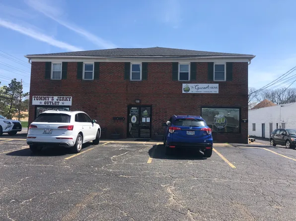 8513 Herrick Dr APT 4, Chesterland, OH 44026