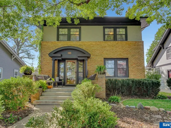 2103 Ryons St, Lincoln, NE 68502