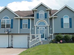 1003 Granada Dr, Raymore, MO 64083