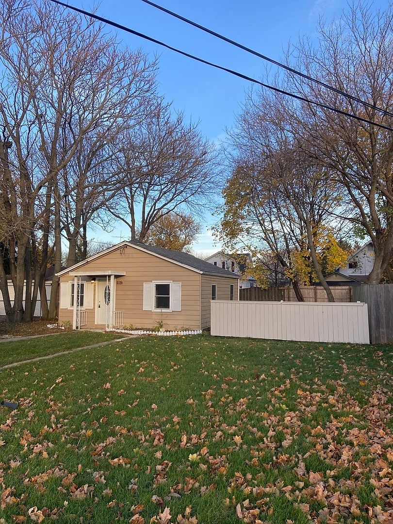 115 Grant St, Barrington, IL 60010 MLS 11672121 Zillow
