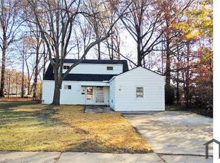 459 Clarmont Rd, Willowick, OH 44095