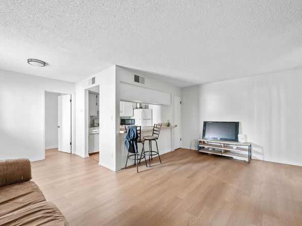 wichita-kansas-2062429182 picture