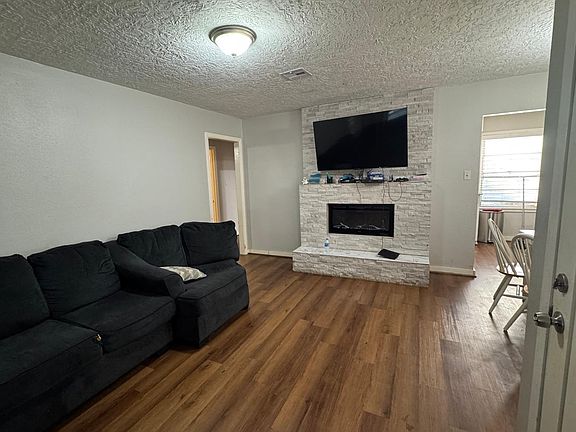 4th image of 309 S Orchid Dr