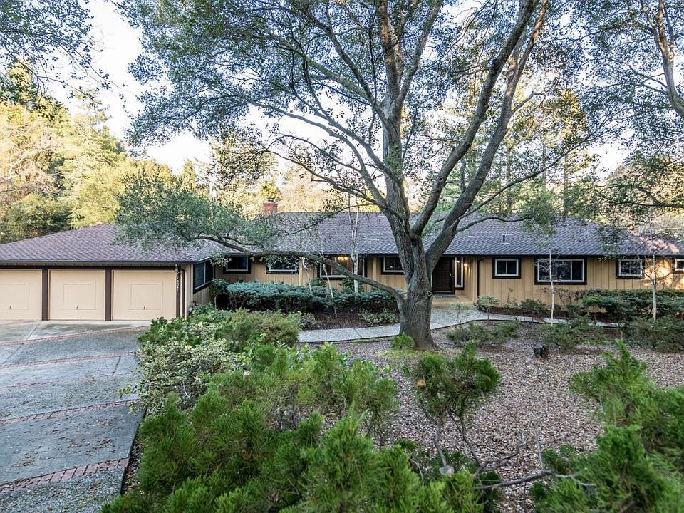 1st image of 18341 Laurel Dr