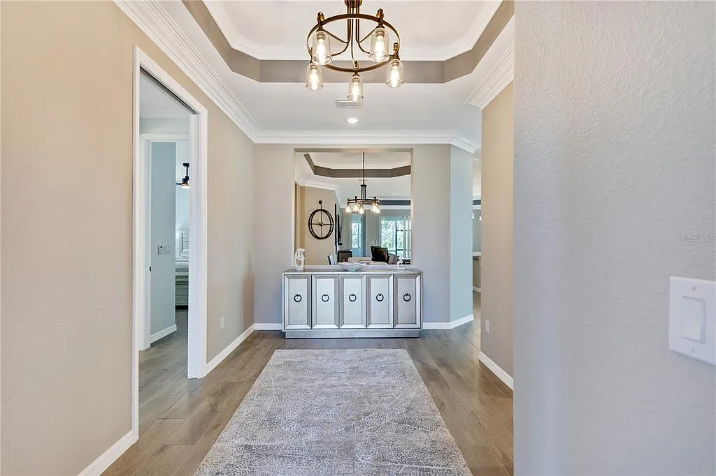 4 bed, 2.0 bath, 2242 sqft, $3,500 — Photo 2