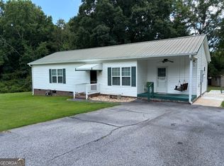 10 Holly Ln, Griffin, GA 30223