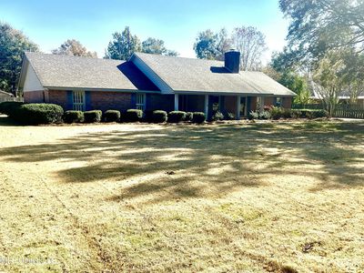 504 Holmes St, Belzoni, MS, 39038