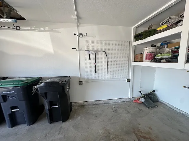 12098 Stonegate Ln — Photo 30