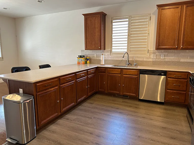 1570 Iratcabal Dr — Photo 7