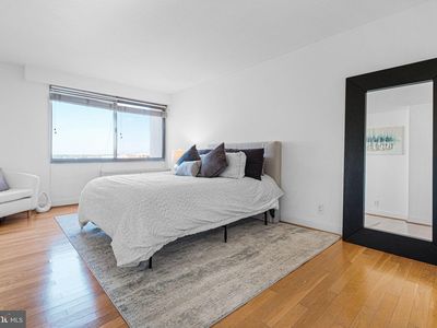 4515 Willard Ave APT 2216S, Chevy Chase, MD, 20815
