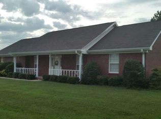 158 McGlathery Ln, Falkville, AL 35622