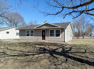 1330 Chippewa Dr, Ottawa, IL 61350