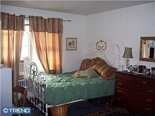 4th image of 6731 Oakland St
