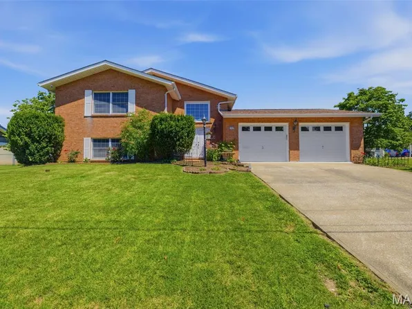 1515 Sweeney Dr, Festus, MO 63028