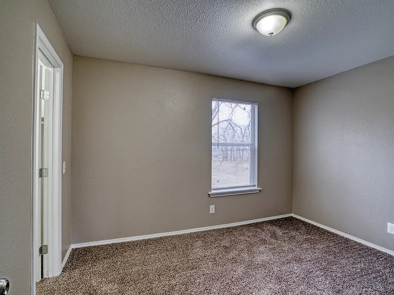 Keystone Townhomes — Photo 8