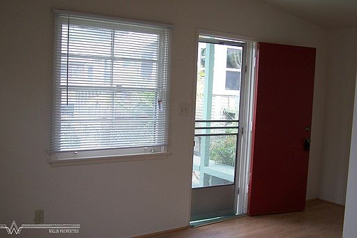 5th image of 343 27th St