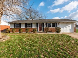 1990 Arapaho Dr, Circleville, OH 43113