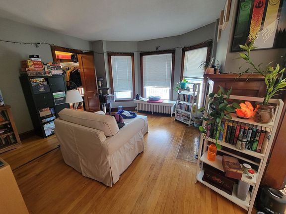 3rd image of 330-332 N 12th Ave E #330
