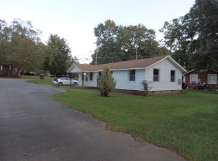 131 Etowah Dr, Cartersville, GA 30120