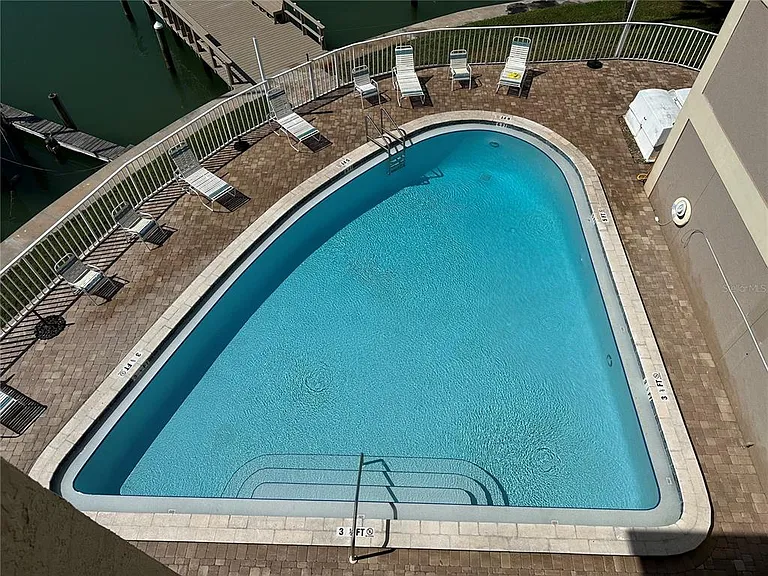 12500 Capri Cir N #401 — Photo 34