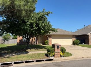 8312 Prairie Ridge Rd, Oklahoma City, OK 73135