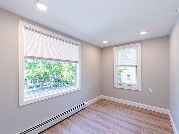 4th image of 31 Marble Ave #3