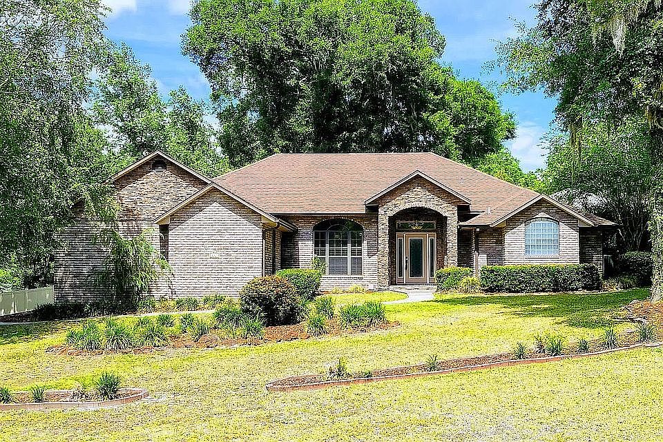 1st image of 467 NW Forest Meadows Ave