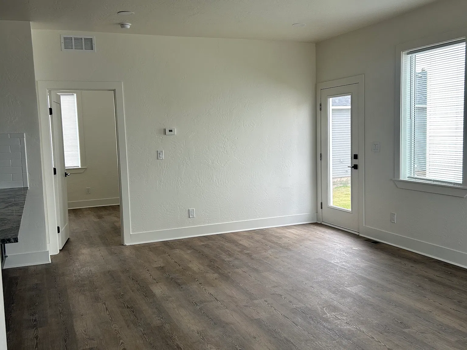 4 bed, 1750 sqft, $1,700 — Photo 2