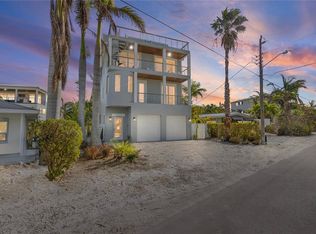 752 N Shore Dr, Anna Maria, FL 34216