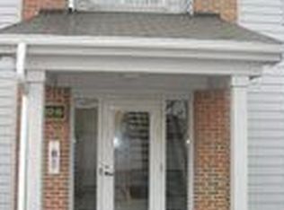 8216 Glenwillow Ln UNIT 101, Indianapolis, IN