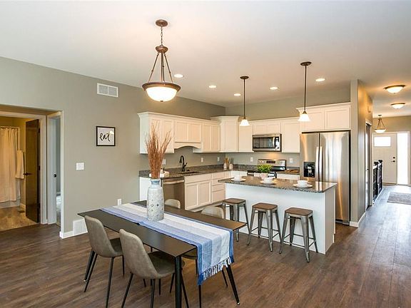 3rd image of 1147 Leann Cir