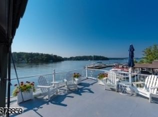332 Lakeside Ave, Andover, NJ 07821