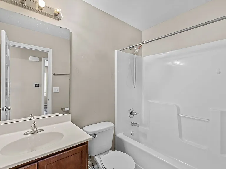 6593 Buckingham Palace Dr — Photo 36