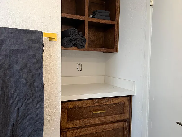 721 N Yturria St #3 — Photo 12