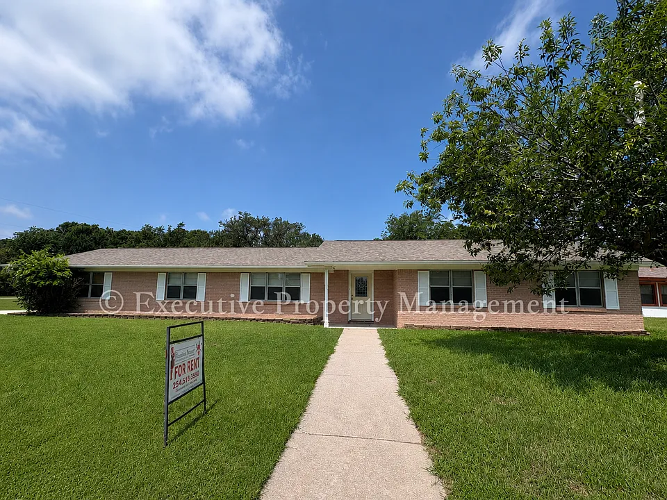 616 Cedar Dr