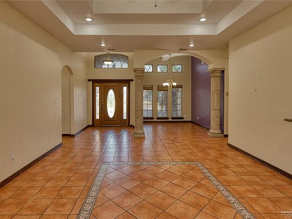 3rd image of 6767 Tenaza Dr