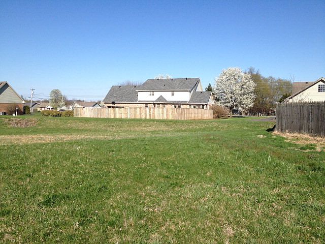 2nd image of 1055 Pyle Ln