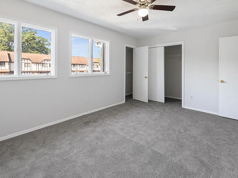 1189 Ashborough Dr SE #F — Photo 16