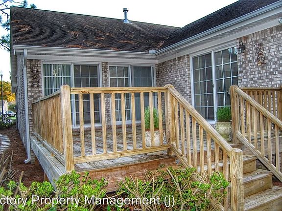 5th image of 7749 Cypress Island Dr