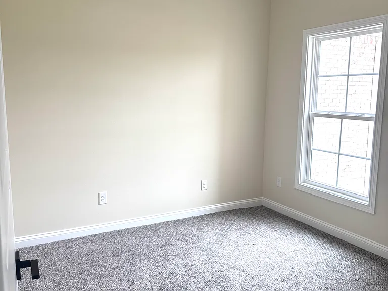 112 Patchen Dr — Photo 8